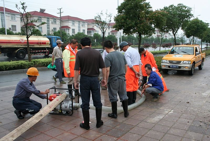 高压水射流清洗技术